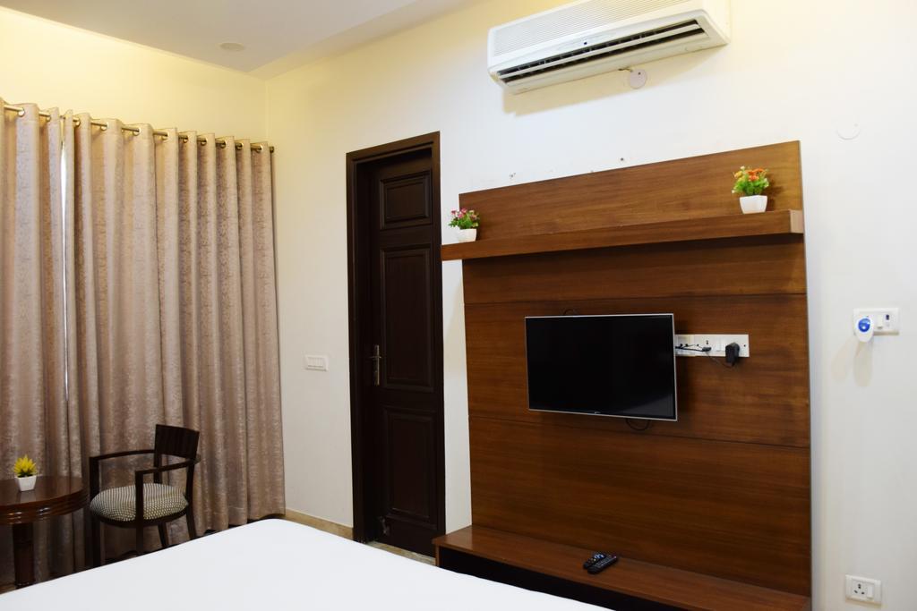 When In Gurgaon - Service Apartments, Near Medanta Medicity Delhi Zewnętrze zdjęcie